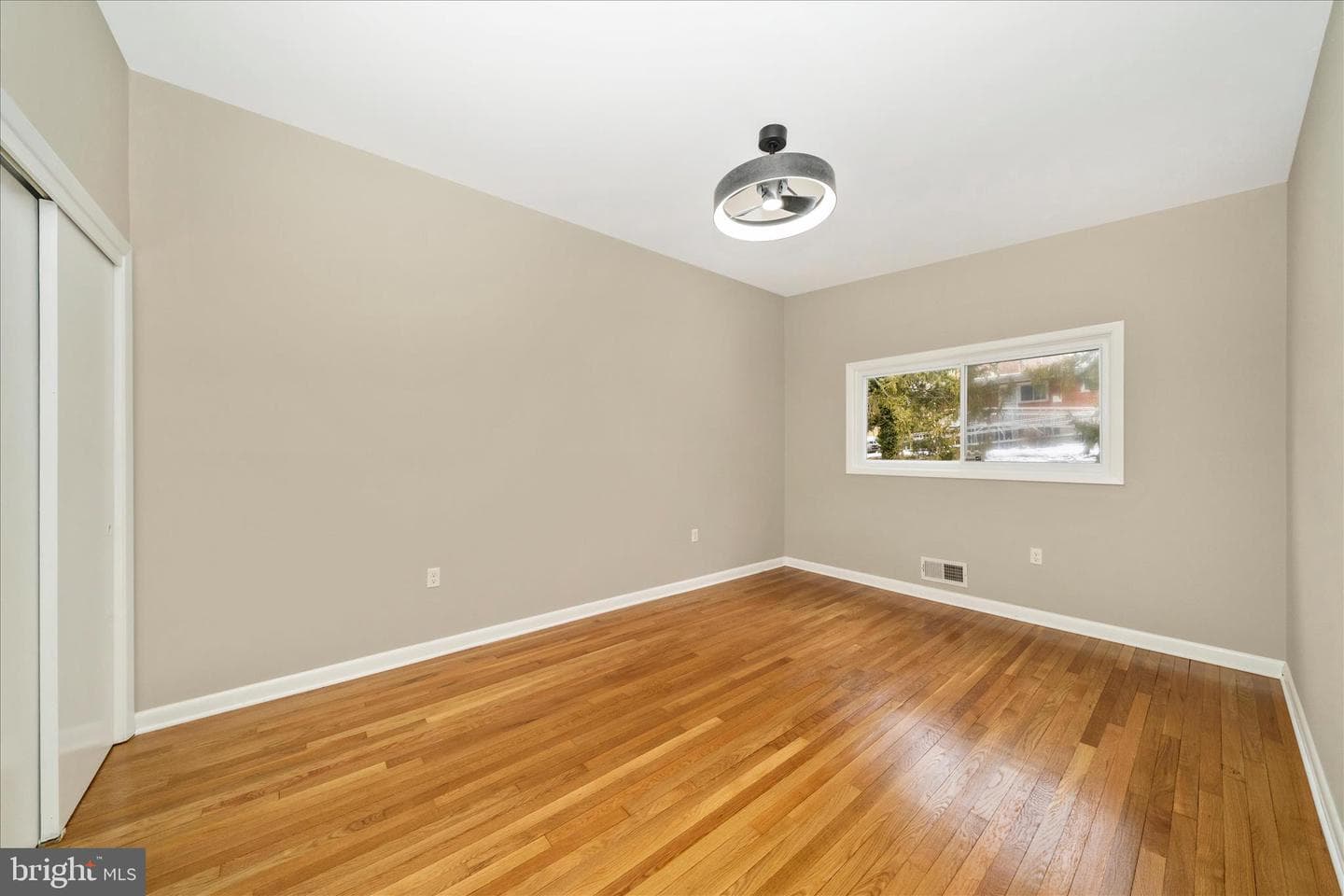 1302 Glenmont Road photo 21