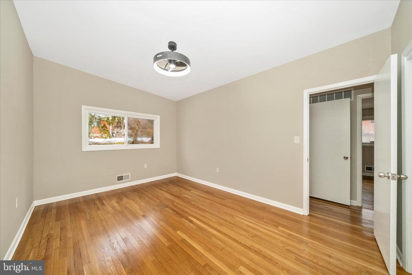 1302 Glenmont Road photo 22