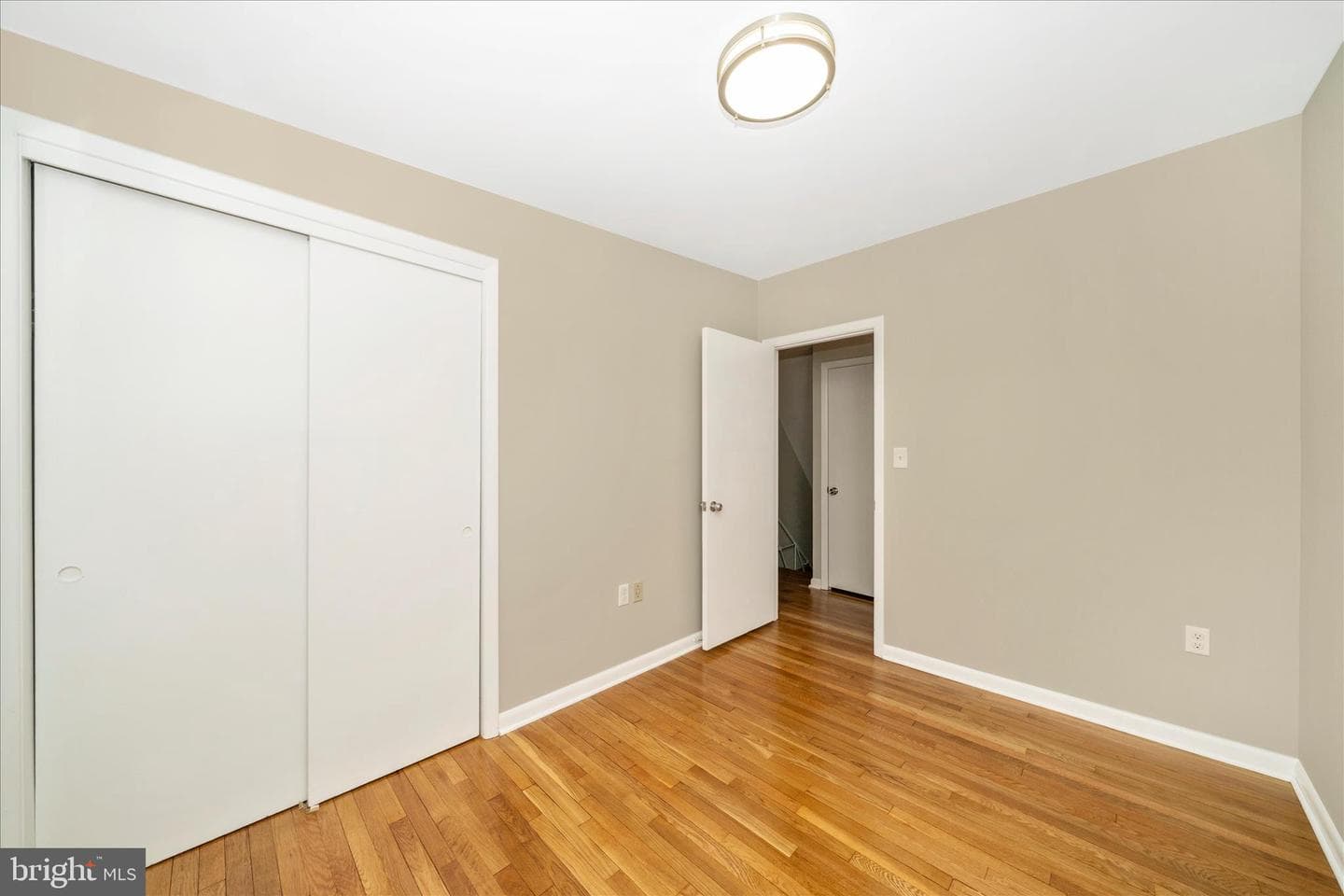 1302 Glenmont Road photo 27
