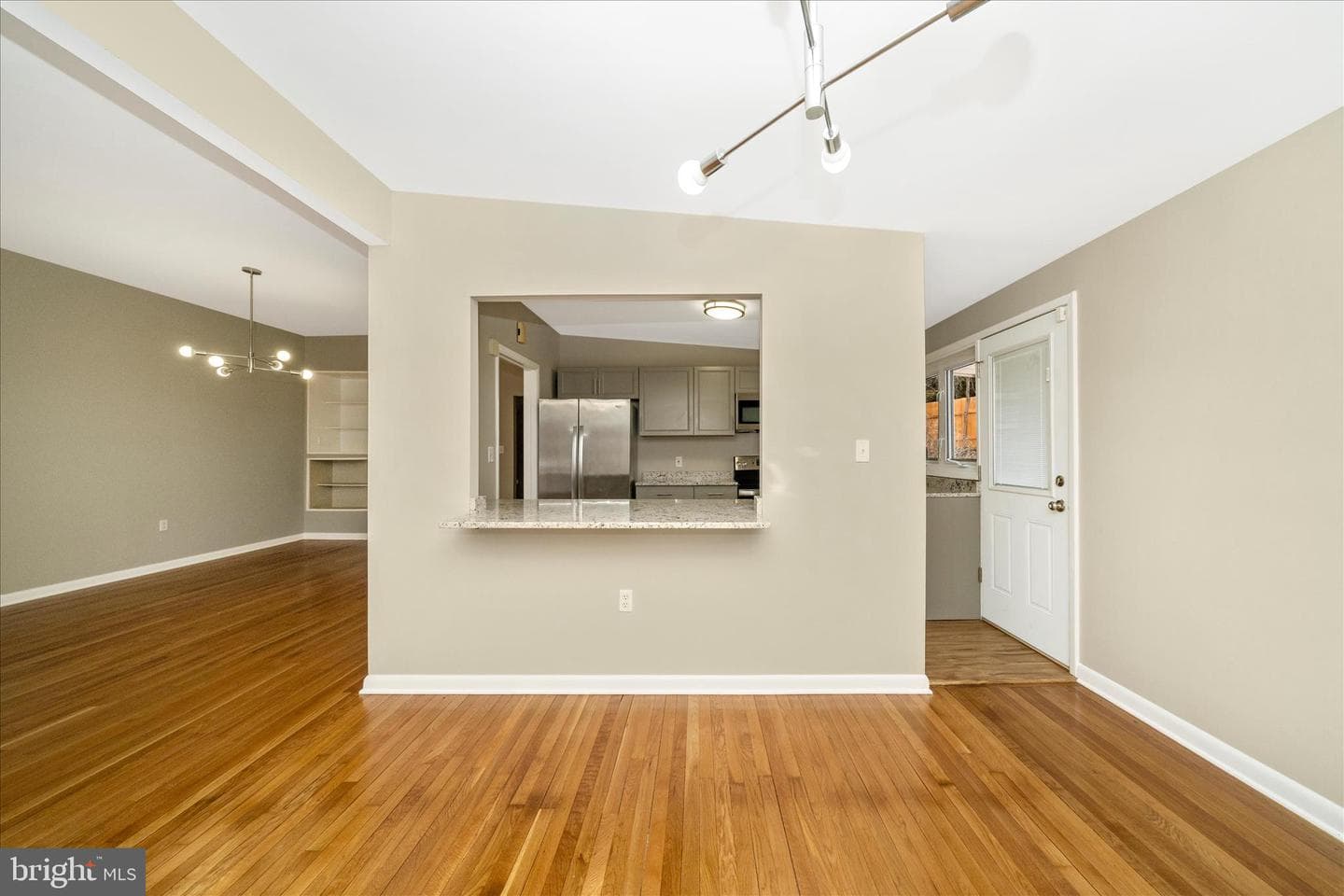 1302 Glenmont Road photo 8