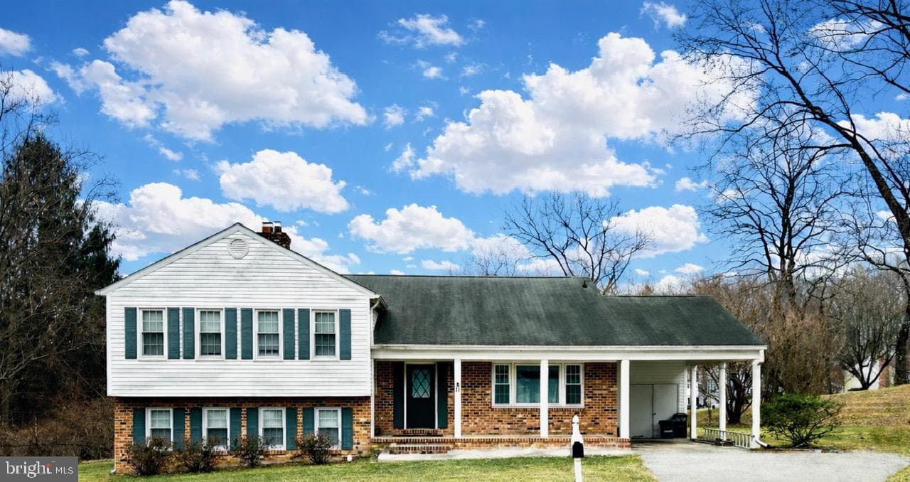 11 Bromley Court