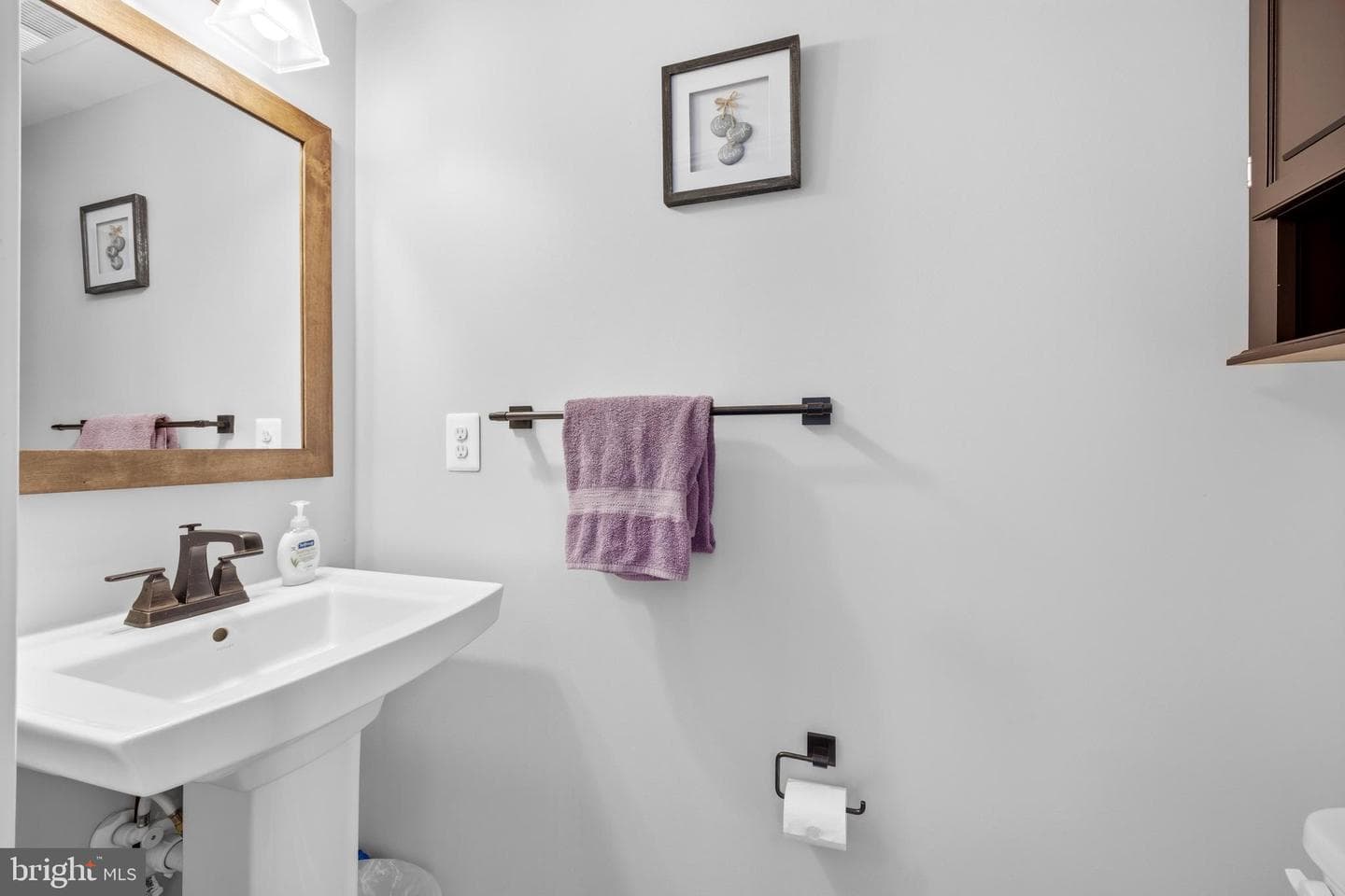 6312 Osterley Street photo 10