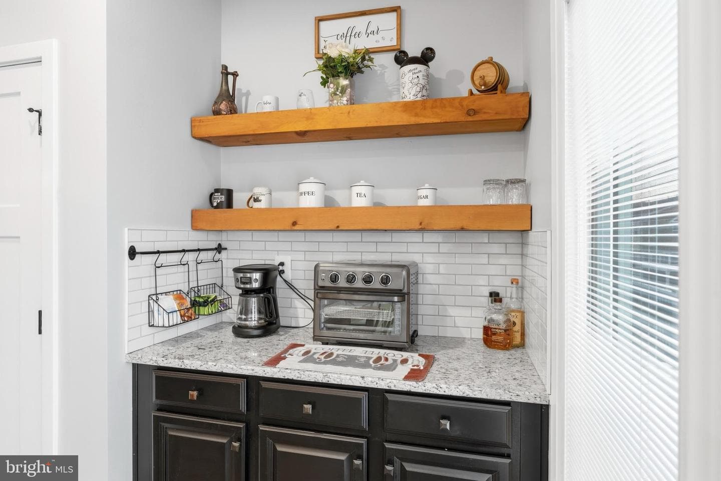 6312 Osterley Street photo 18