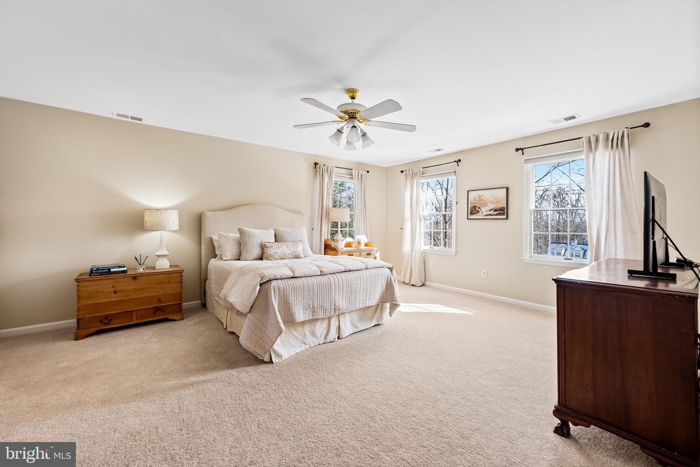8 Henderson Hill Court photo 18