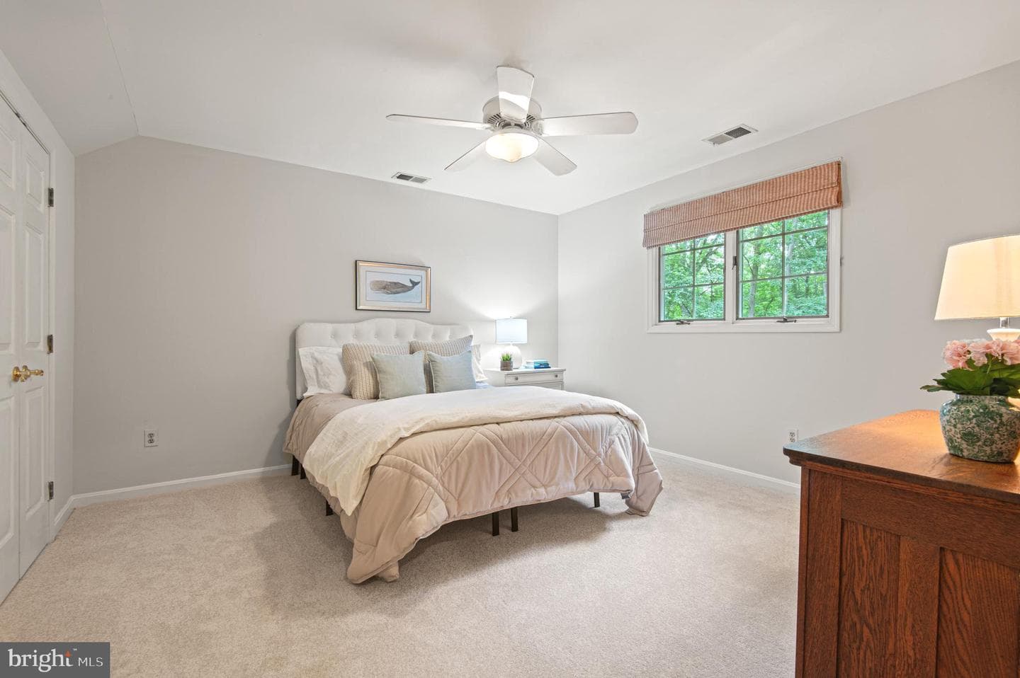 8 Henderson Hill Court photo 27