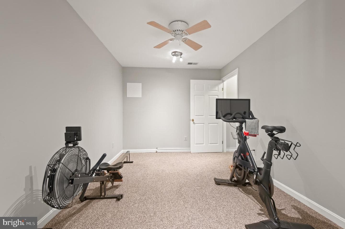 8 Henderson Hill Court photo 35