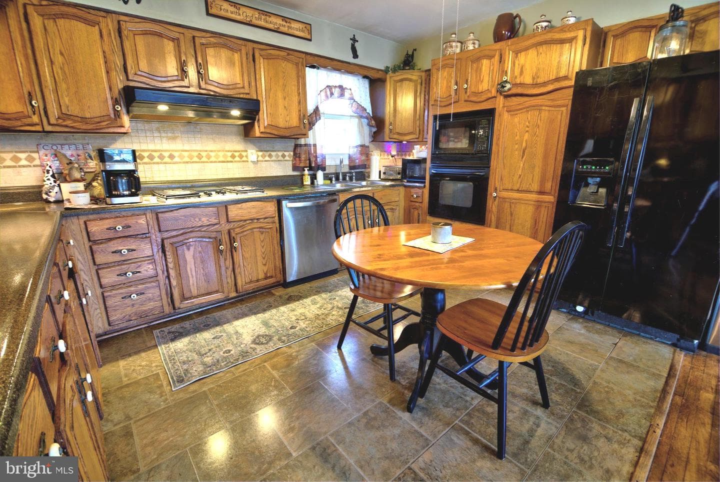 238 Elizabeth Avenue photo 15