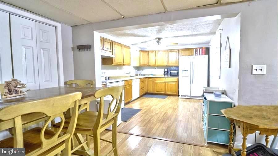 238 Elizabeth Avenue photo 29