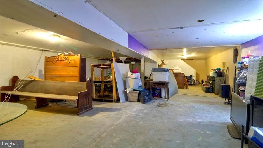 238 Elizabeth Avenue photo 33