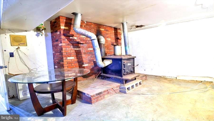 238 Elizabeth Avenue photo 35