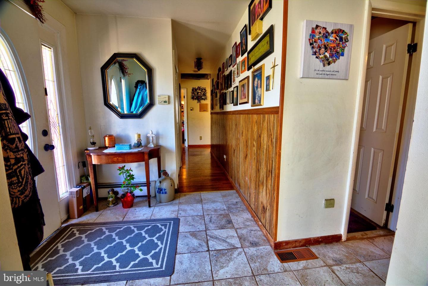 238 Elizabeth Avenue photo 5