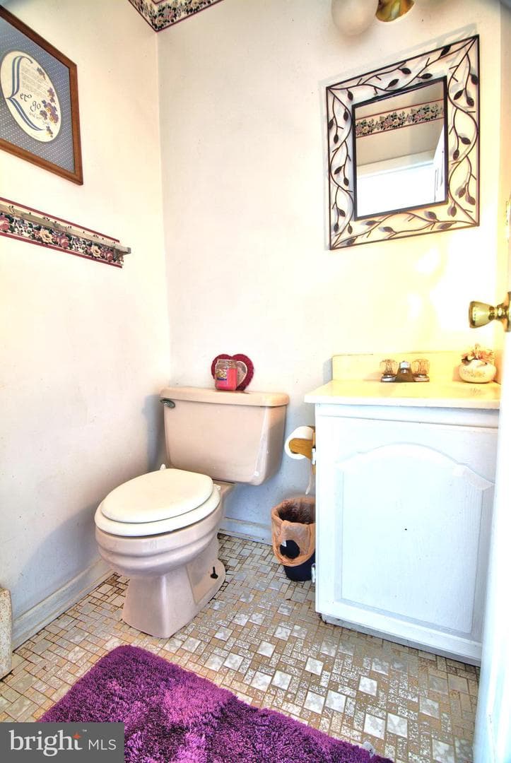238 Elizabeth Avenue photo 8