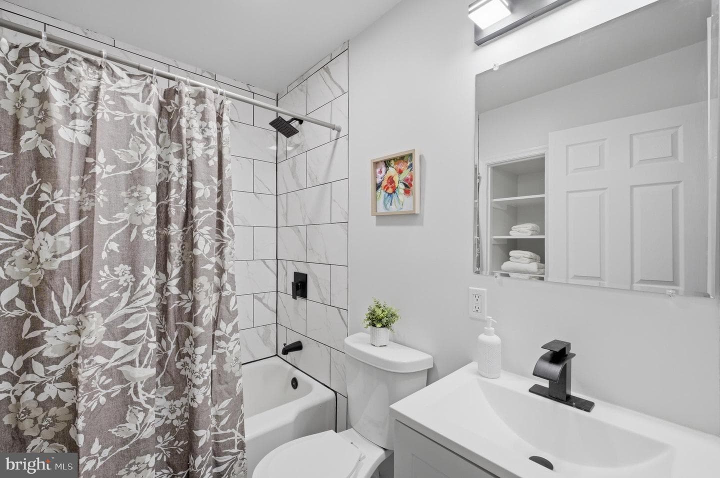 35 Tollgate Road photo 24