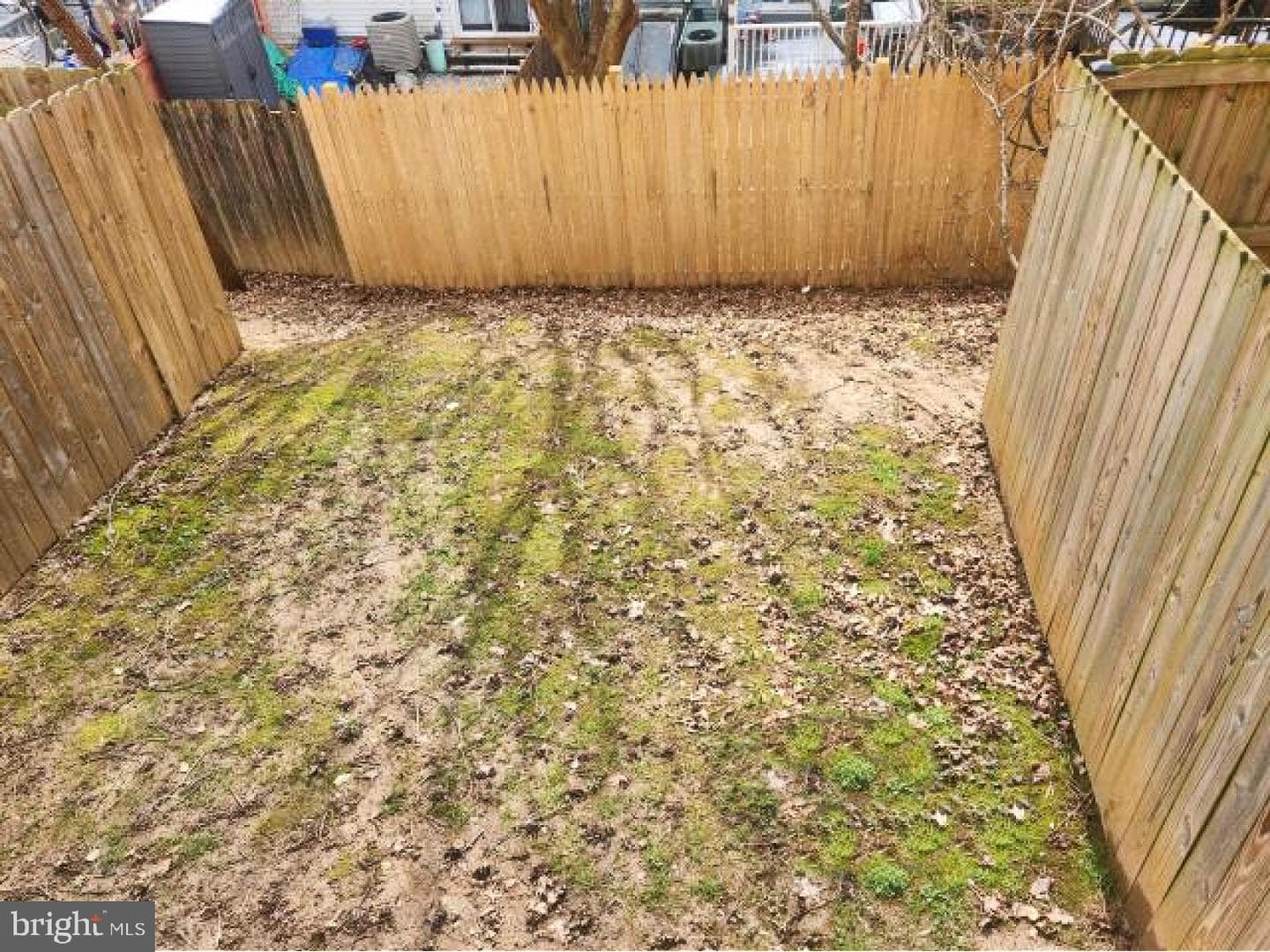 639 Glynock Place photo 4