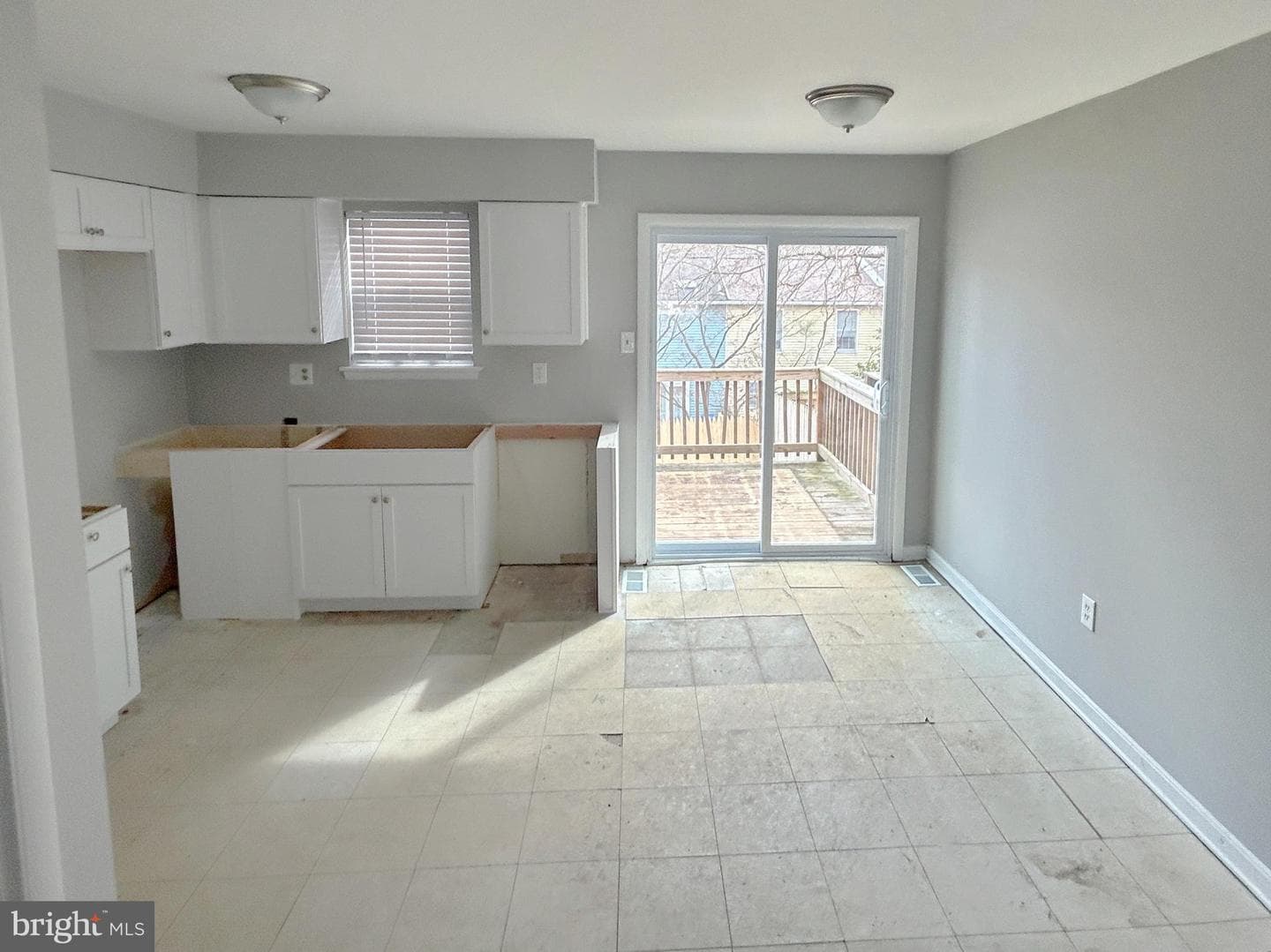 639 Glynock Place photo 8