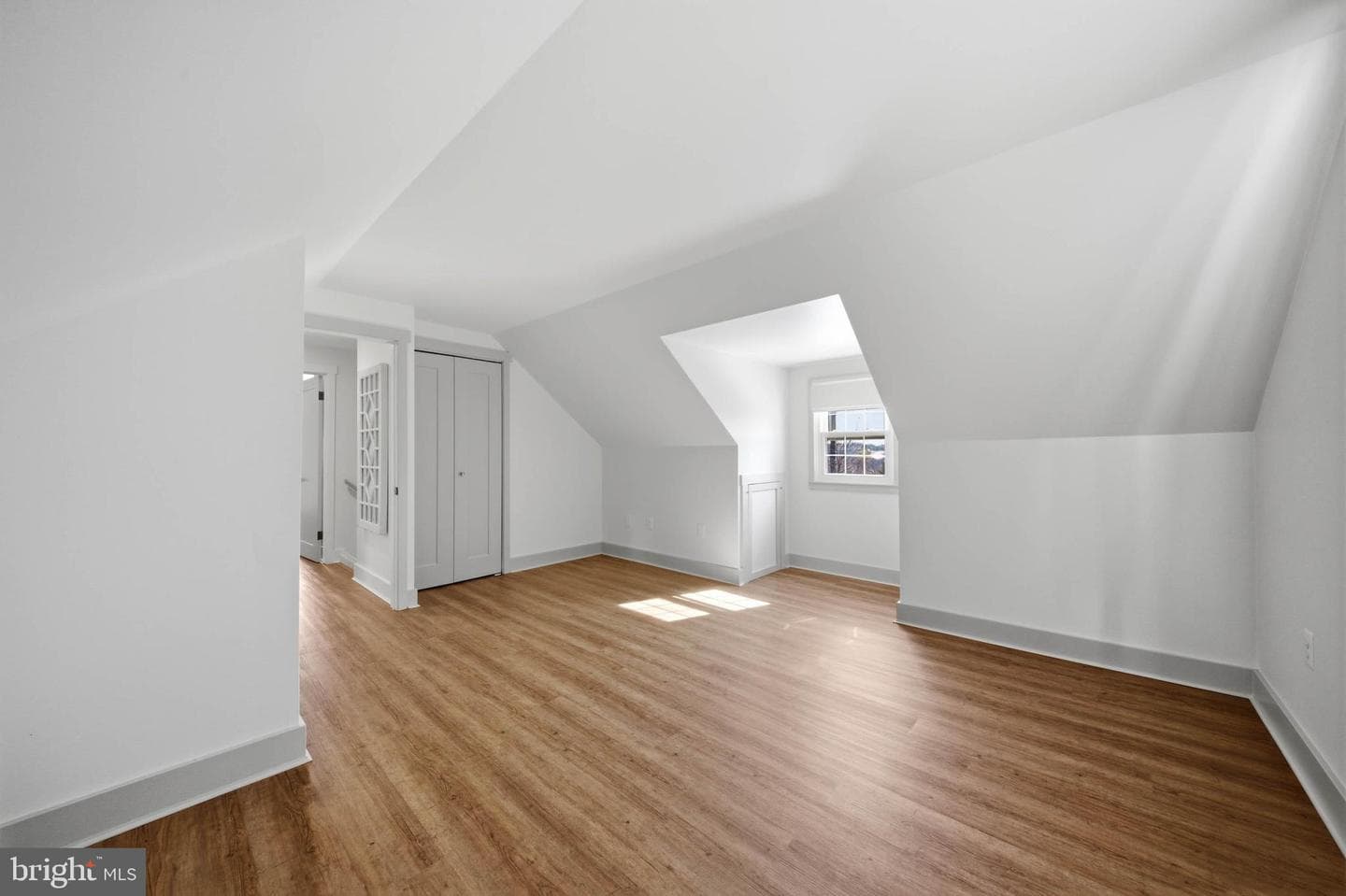 10519 Samona Avenue photo 23