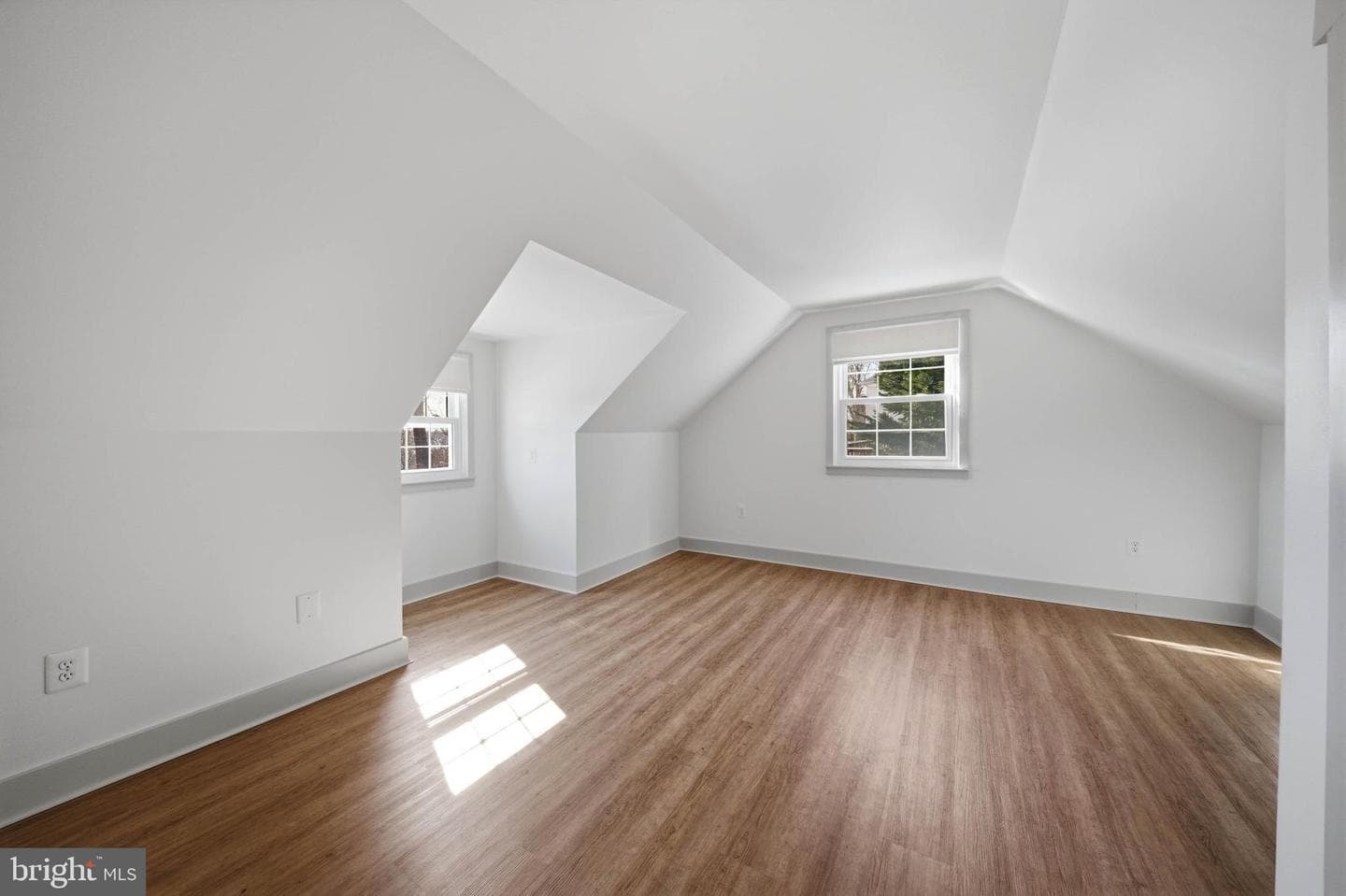 10519 Samona Avenue photo 24