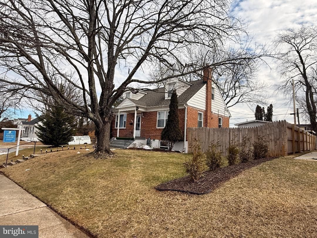 3499 Hillsmere Road photo 1