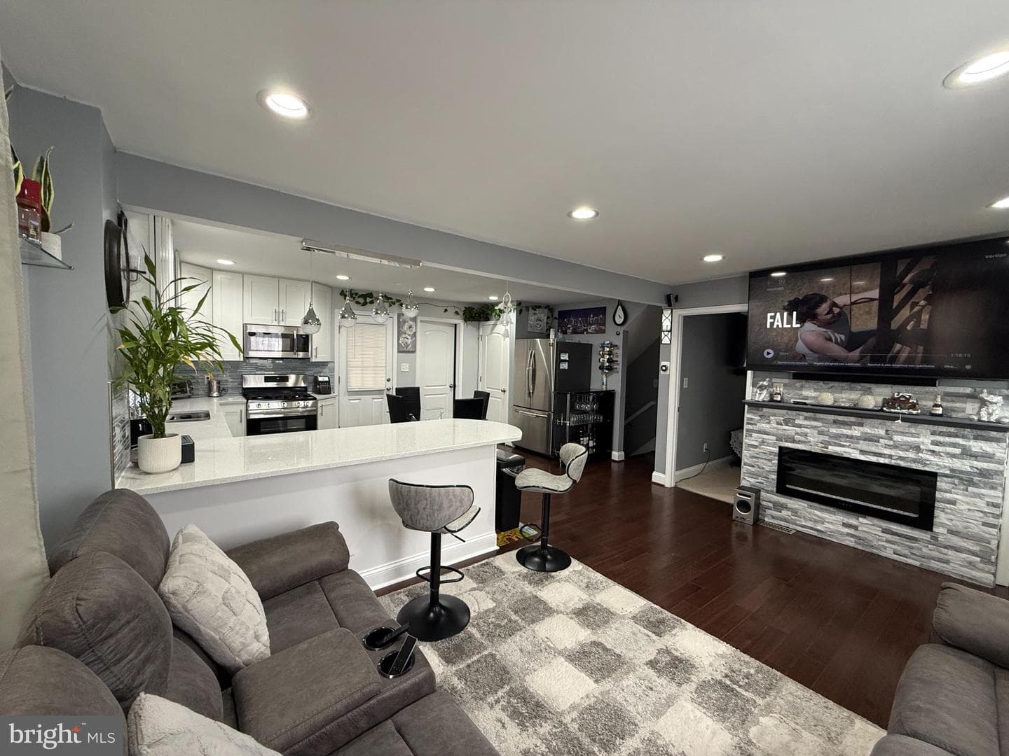 3499 Hillsmere Road photo 7
