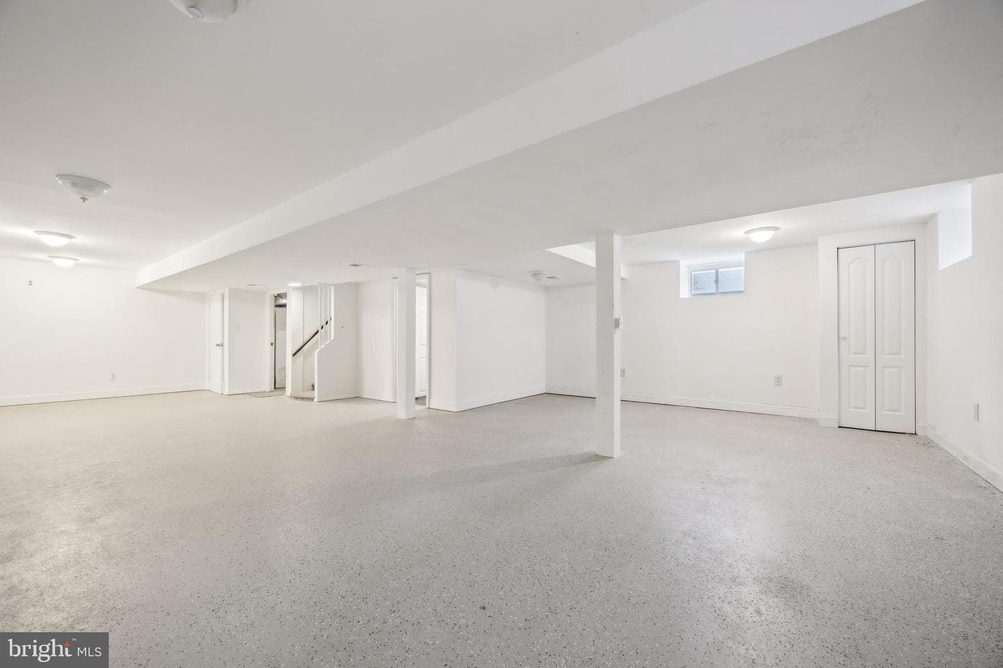 6 E Aylesbury Road photo 24