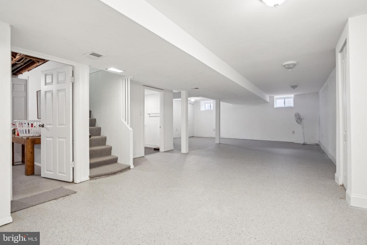 6 E Aylesbury Road photo 25