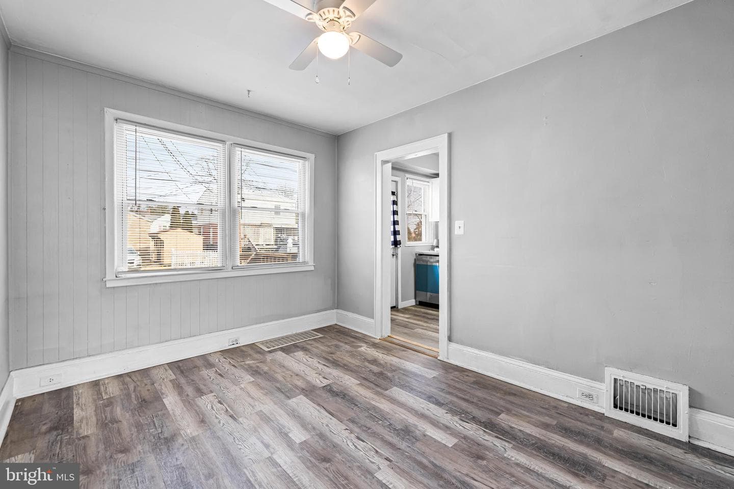7022 Dunbar photo 10