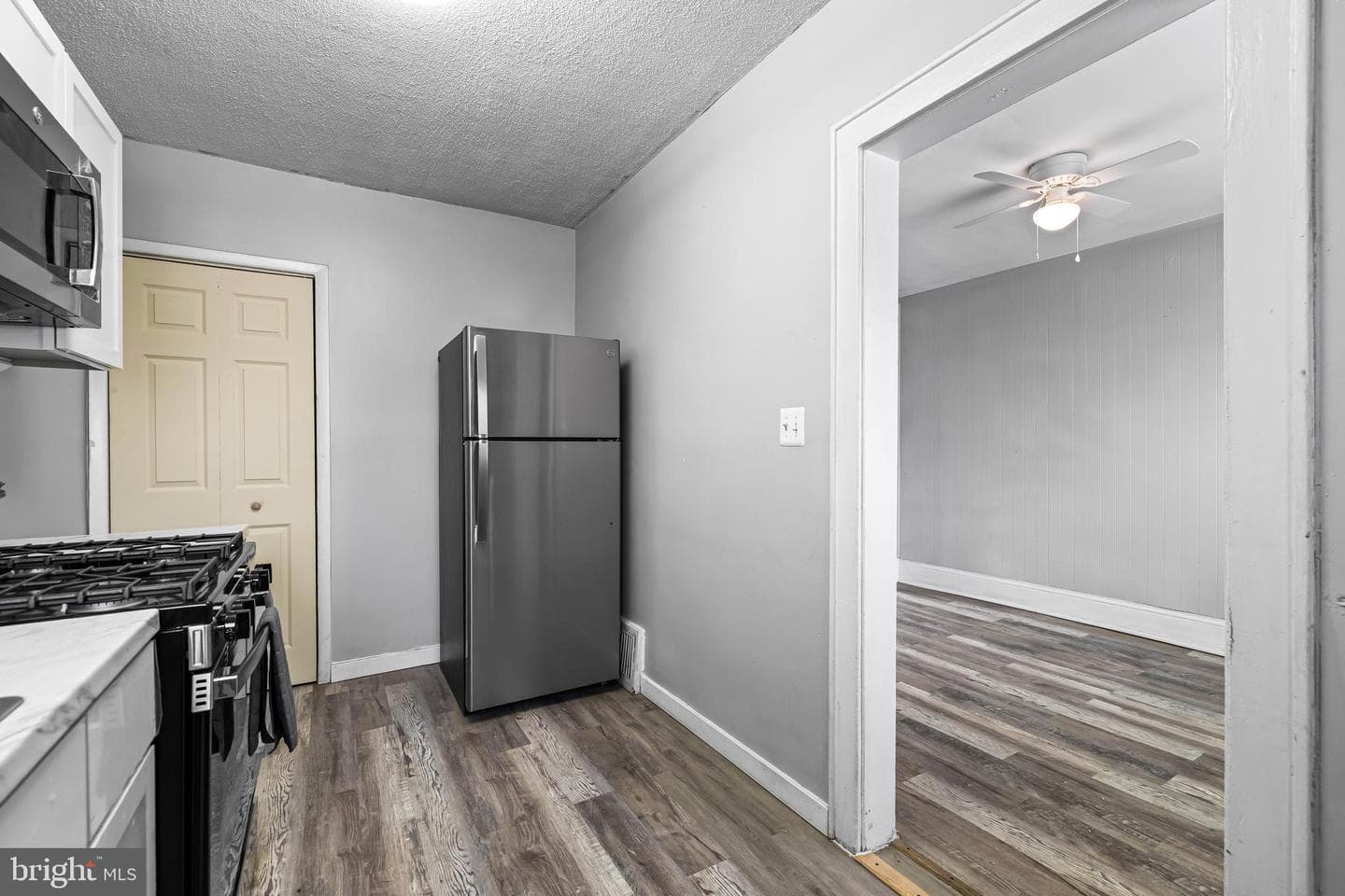 7022 Dunbar photo 14