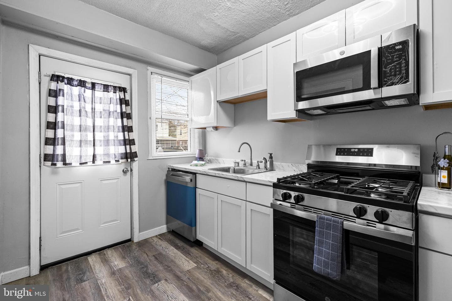 7022 Dunbar photo 15