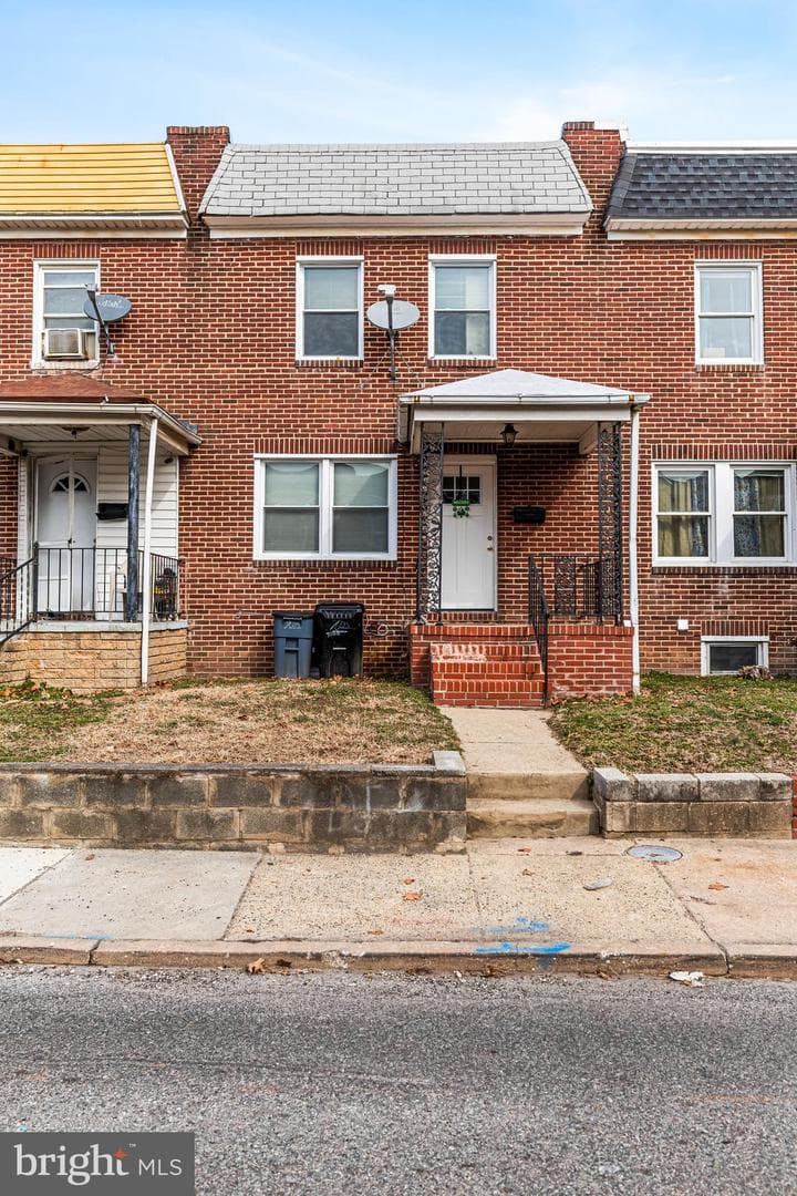 7022 Dunbar photo 3
