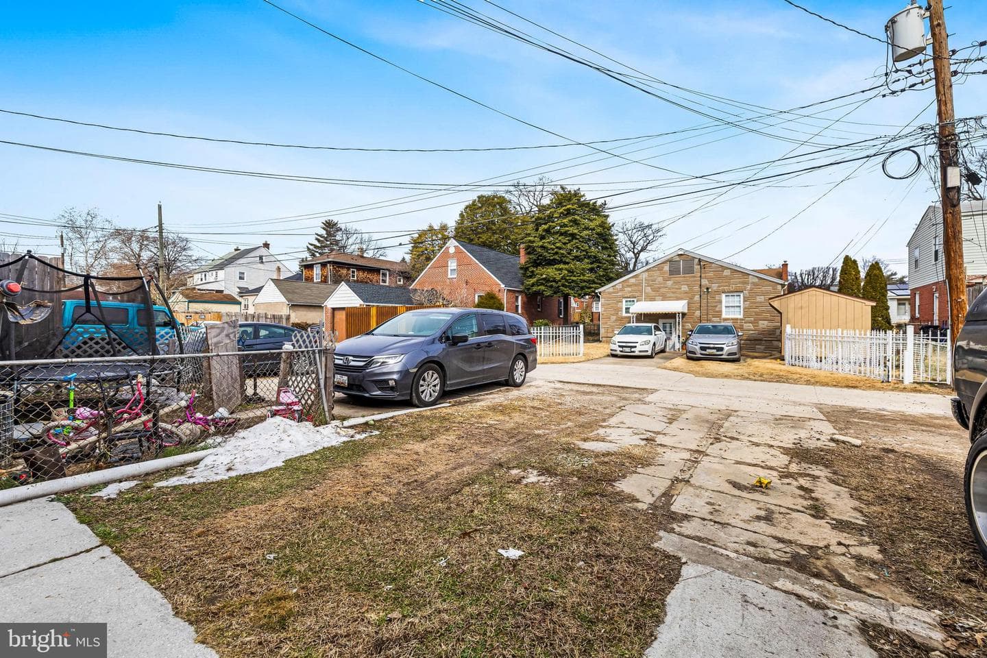 7022 Dunbar photo 32