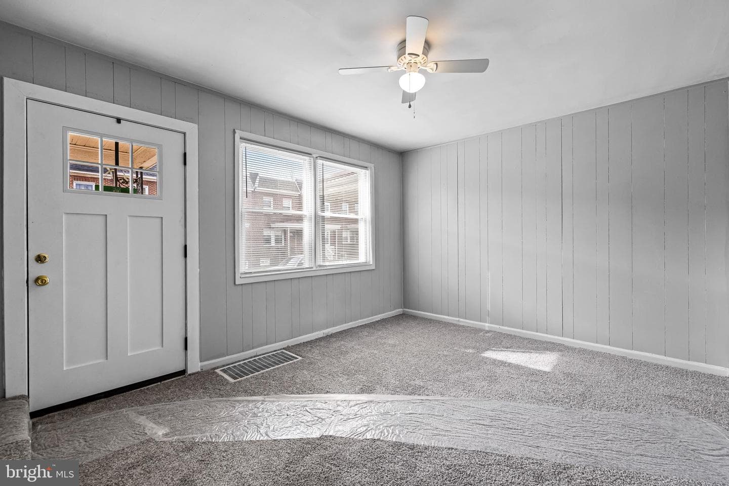 7022 Dunbar photo 7