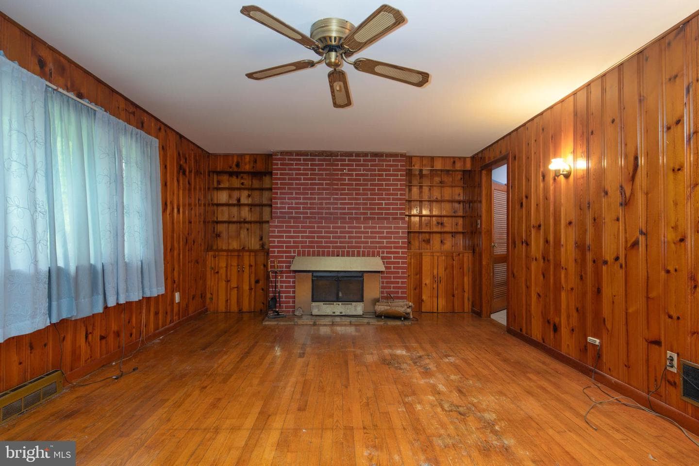 12709 Eastern Avenue photo 13
