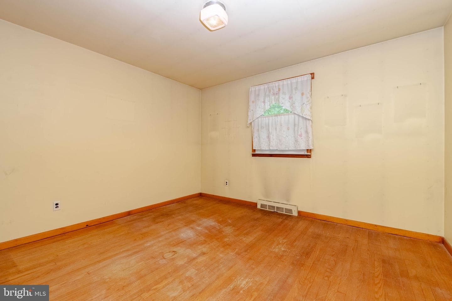 12709 Eastern Avenue photo 17
