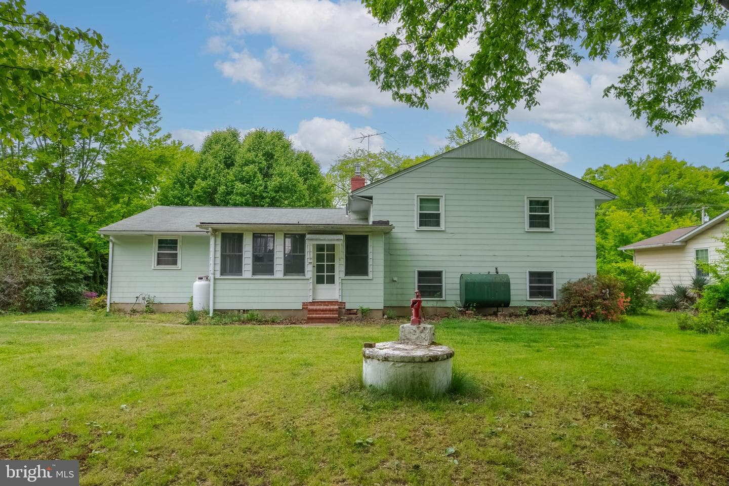 12709 Eastern Avenue photo 2