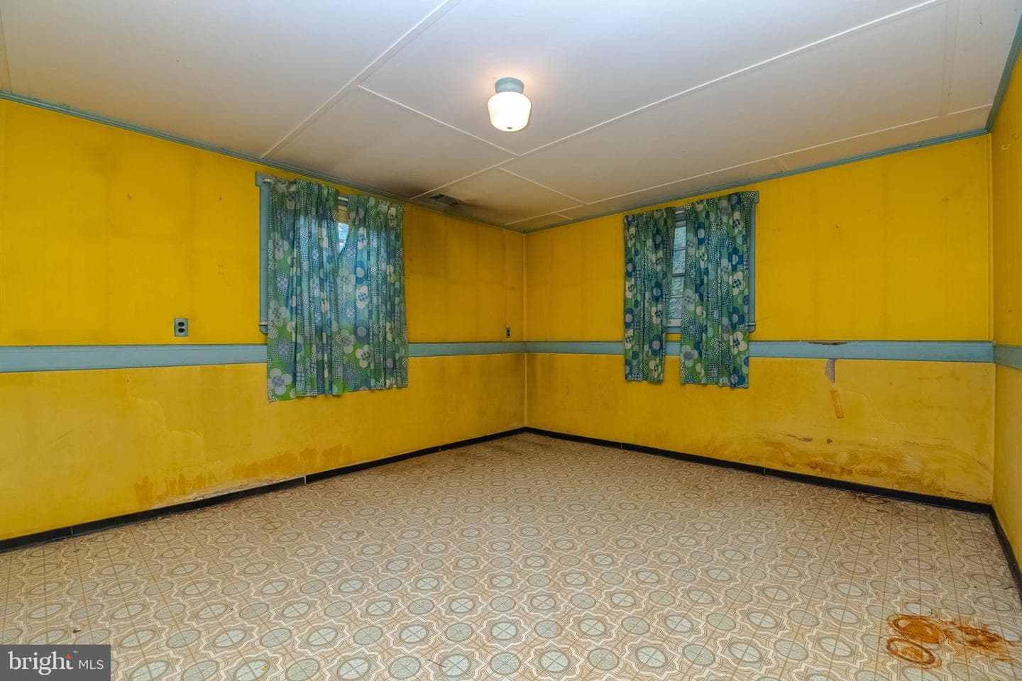 12709 Eastern Avenue photo 35