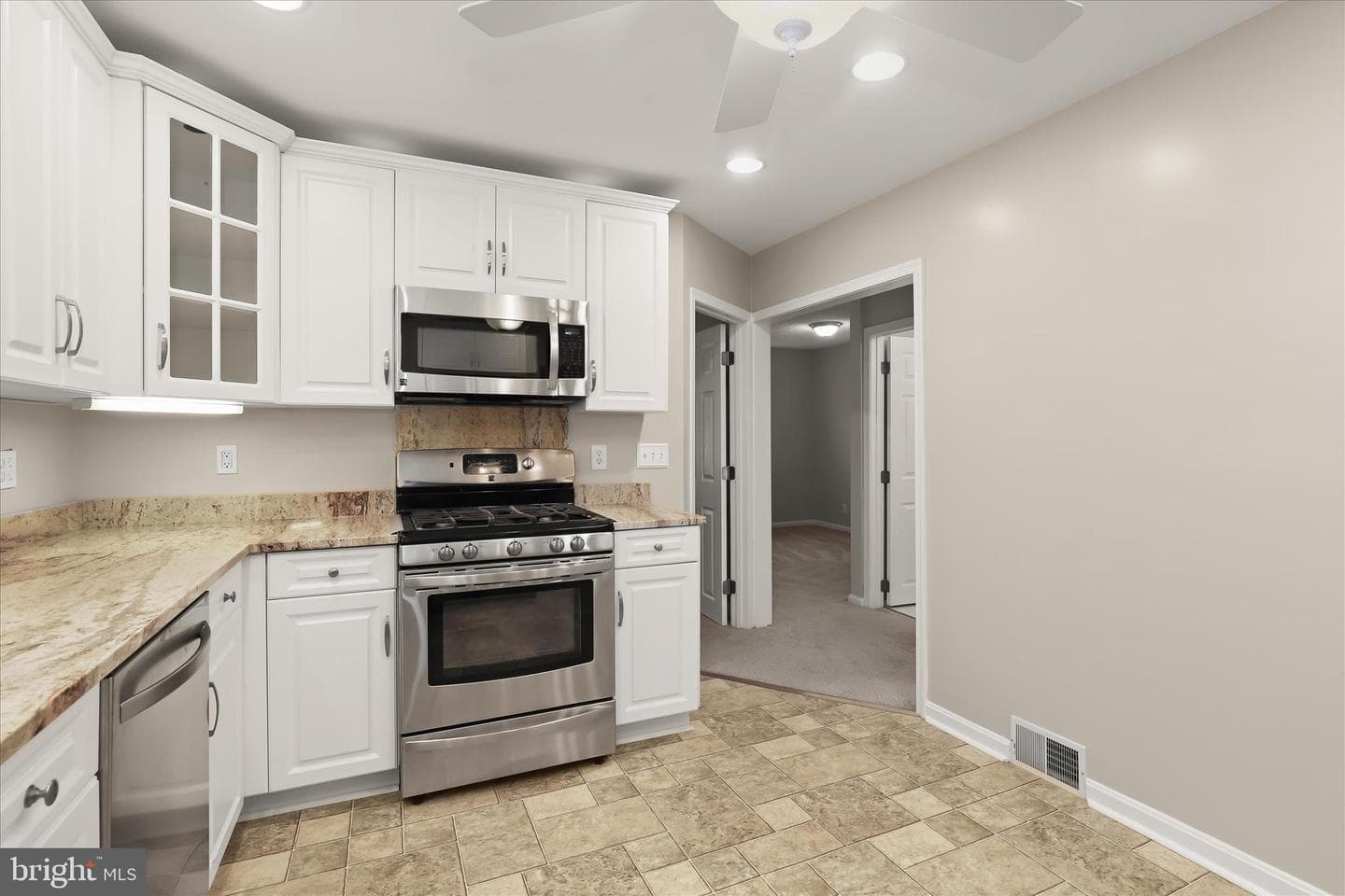 1218 Rustic Avenue photo 10