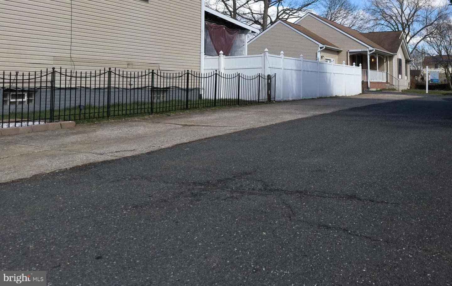 2009 Lugine Avenue photo 4
