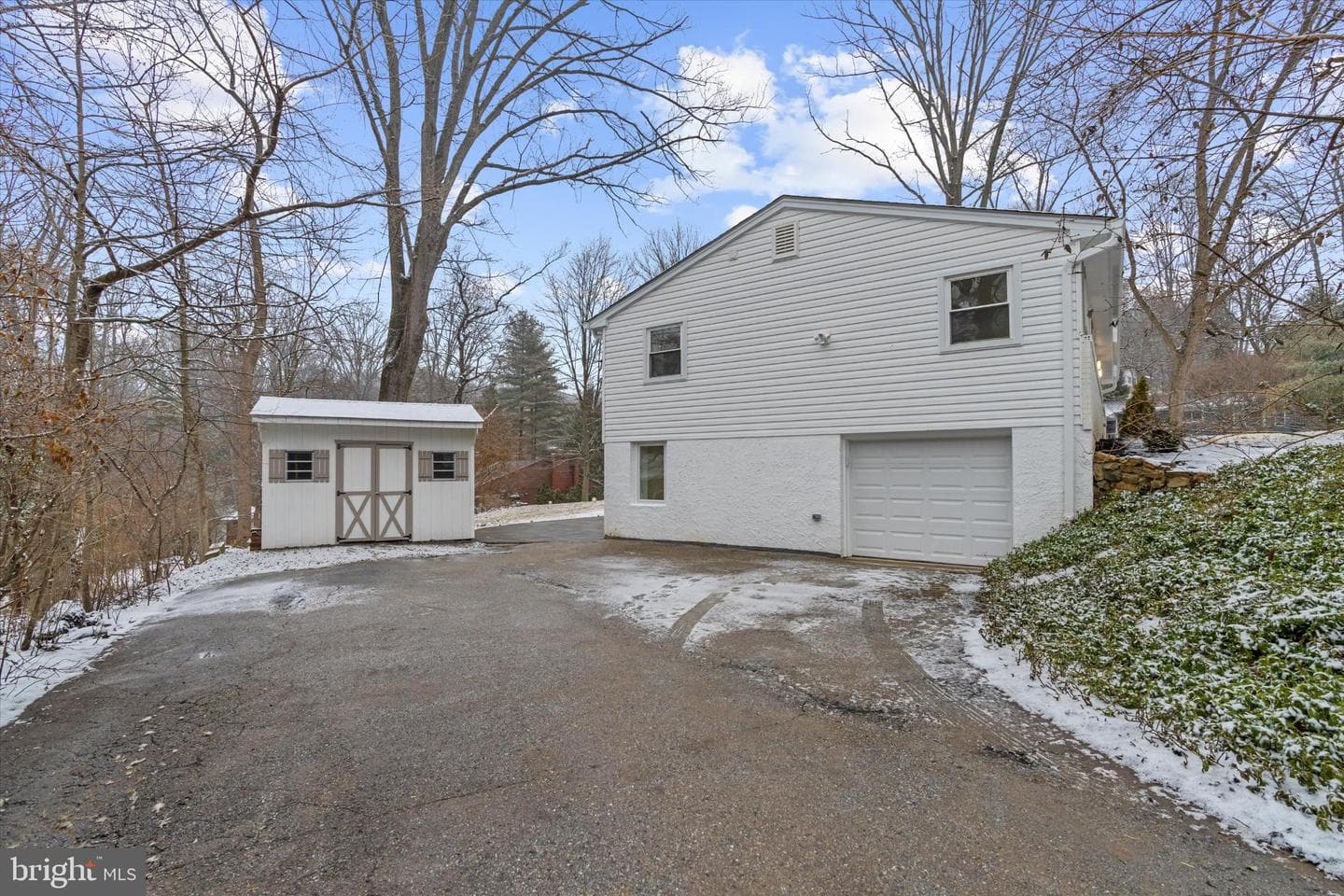 901 Dogwood Hill Court photo 49