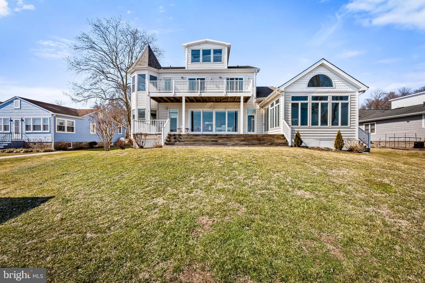 623 Rockaway Beach Avenue photo 11