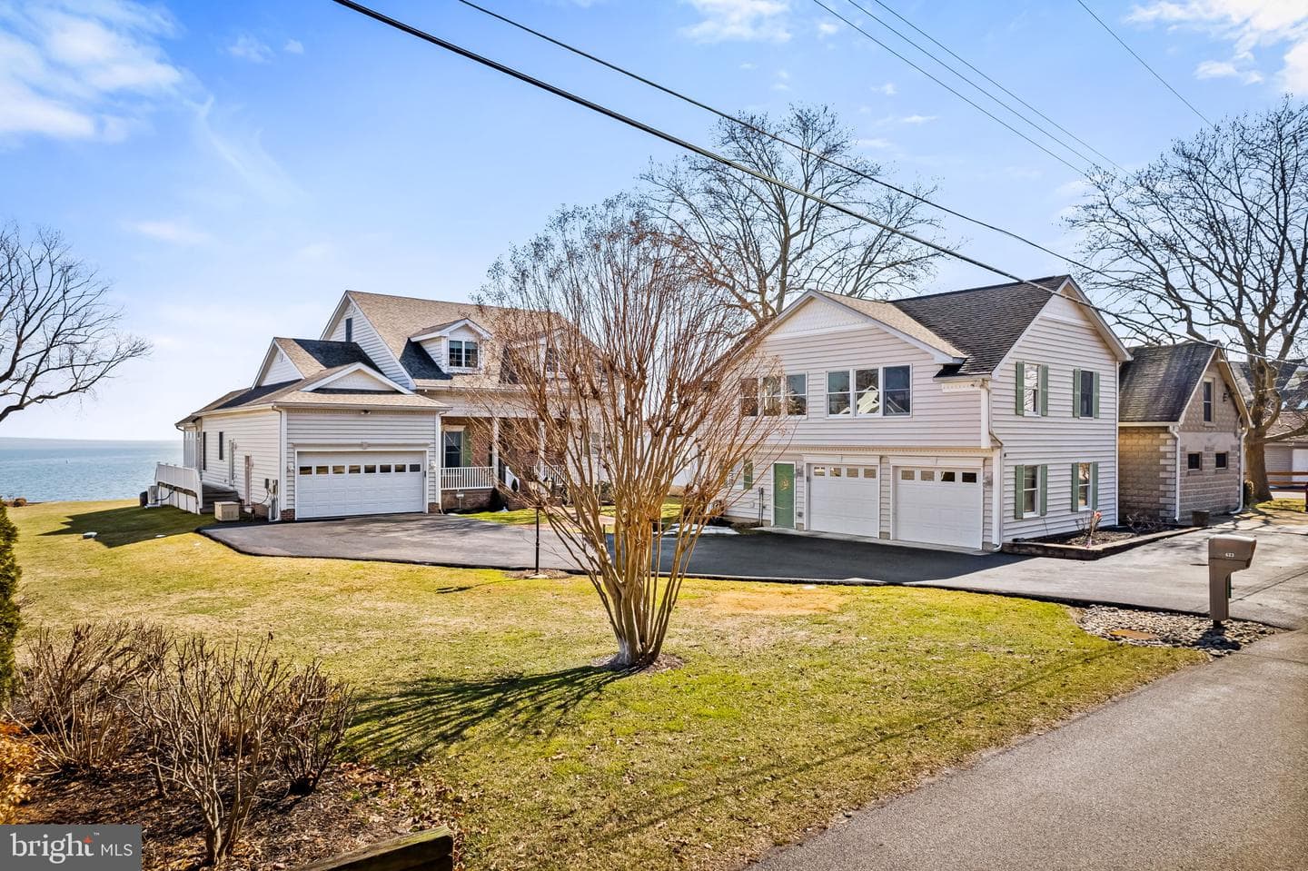 623 Rockaway Beach Avenue photo 18
