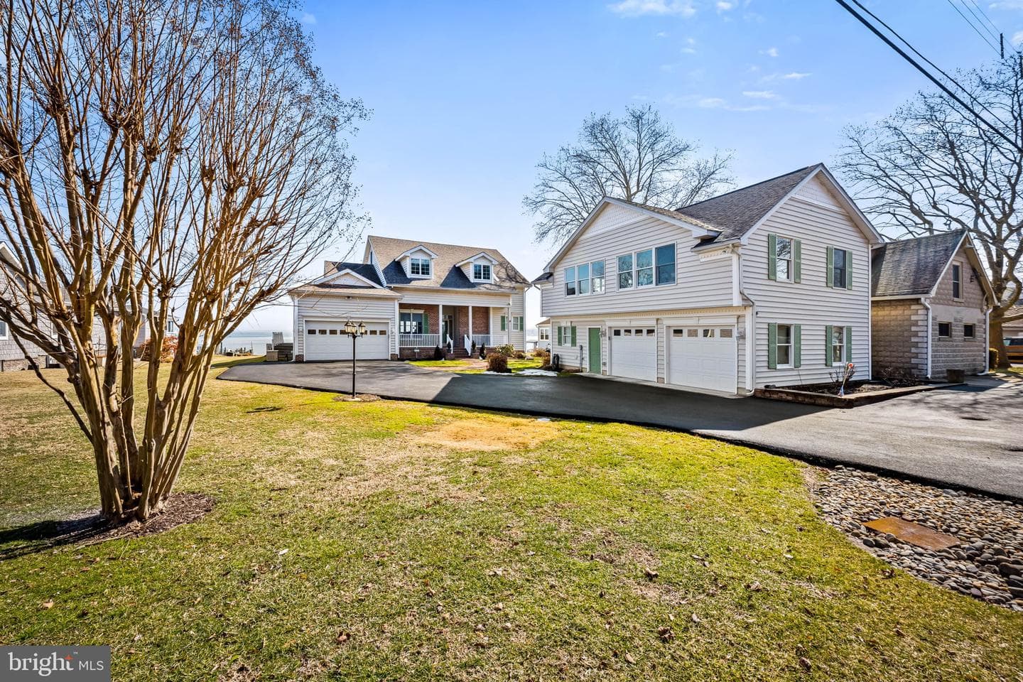 623 Rockaway Beach Avenue photo 21
