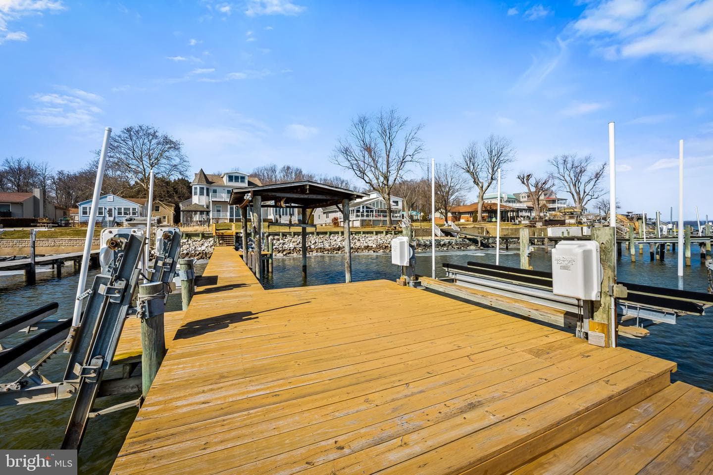 623 Rockaway Beach Avenue photo 22
