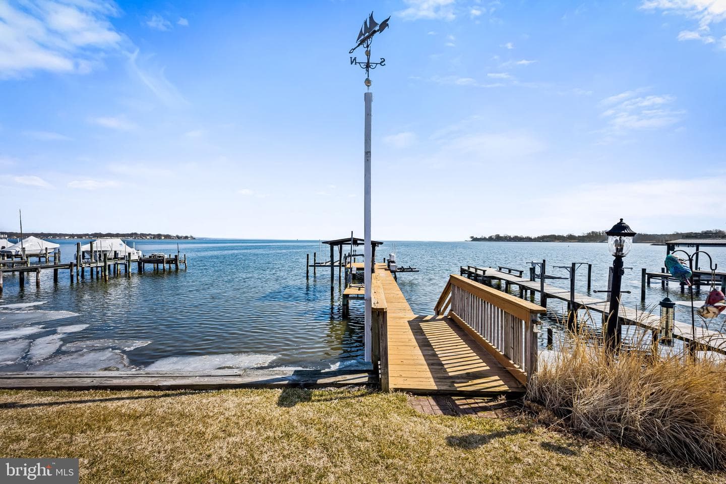 623 Rockaway Beach Avenue photo 25