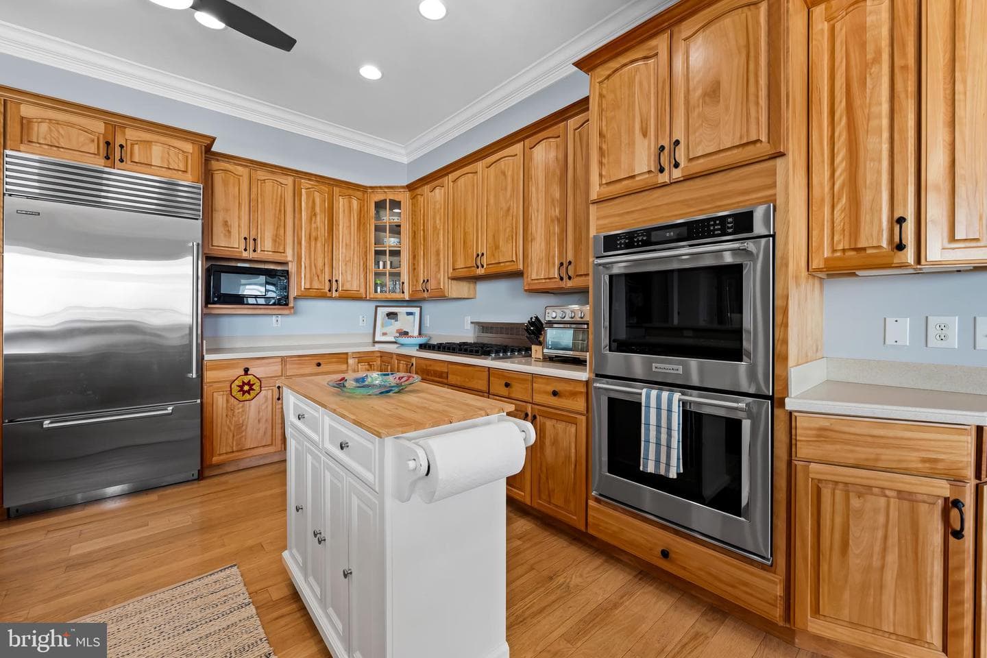 623 Rockaway Beach Avenue photo 35
