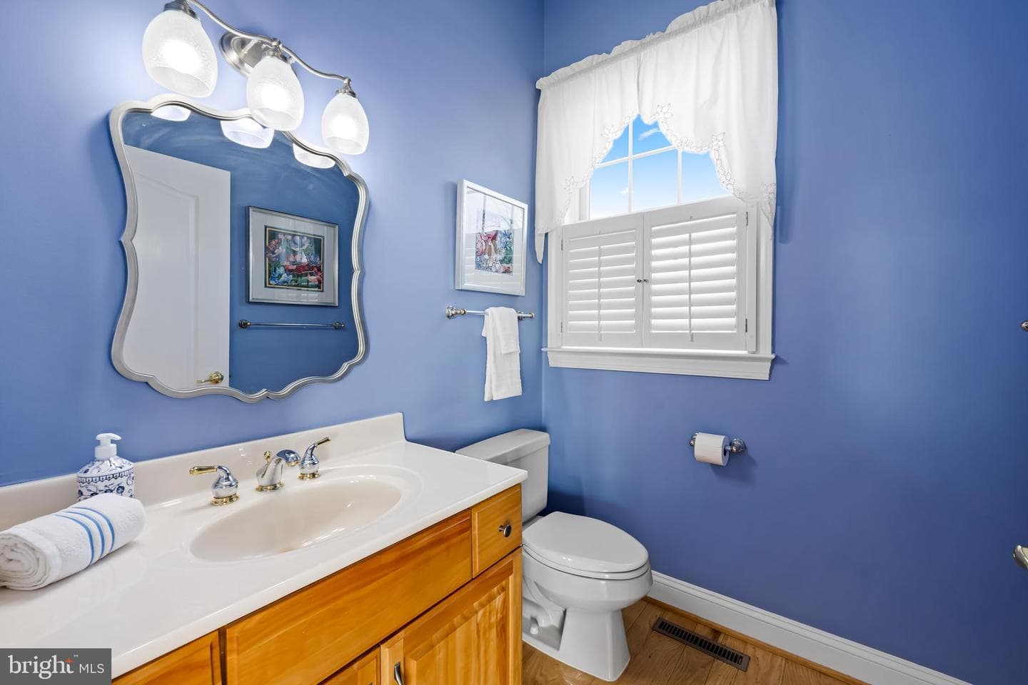 623 Rockaway Beach Avenue photo 43