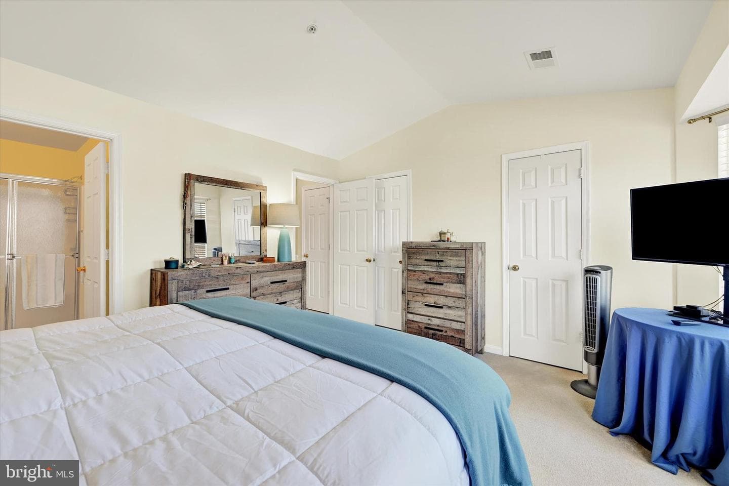 660 Hunting Fields Road photo 15