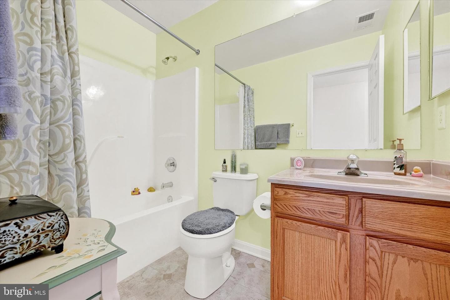 660 Hunting Fields Road photo 17