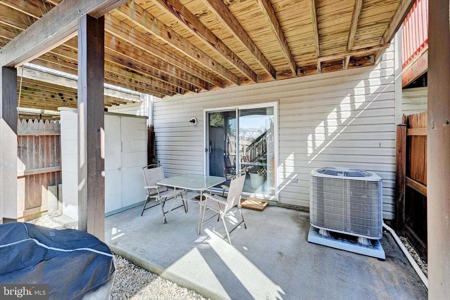 660 Hunting Fields Road photo 28