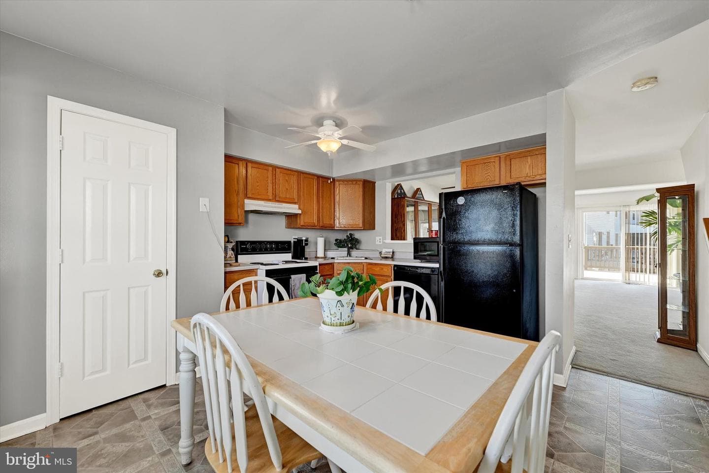 660 Hunting Fields Road photo 6