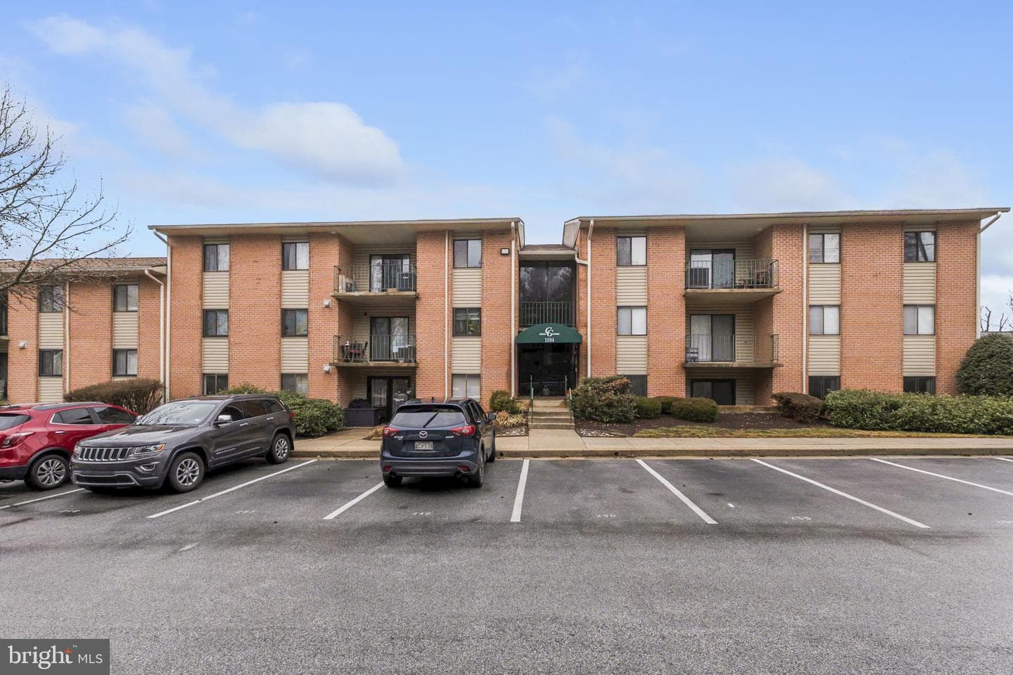 1104 Lisadale Circle #1d